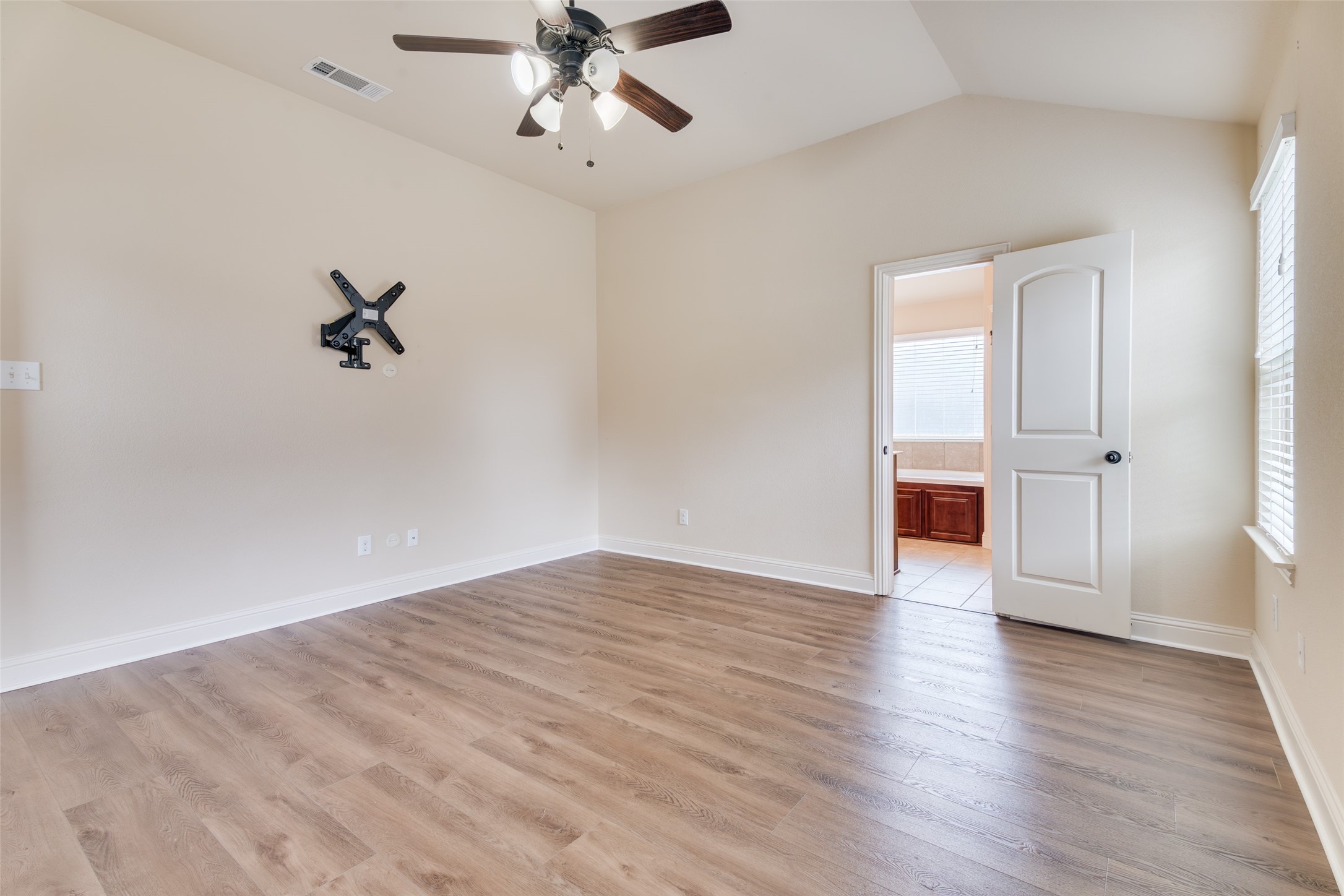 1417 Reiger Drive Greenville TX 75402