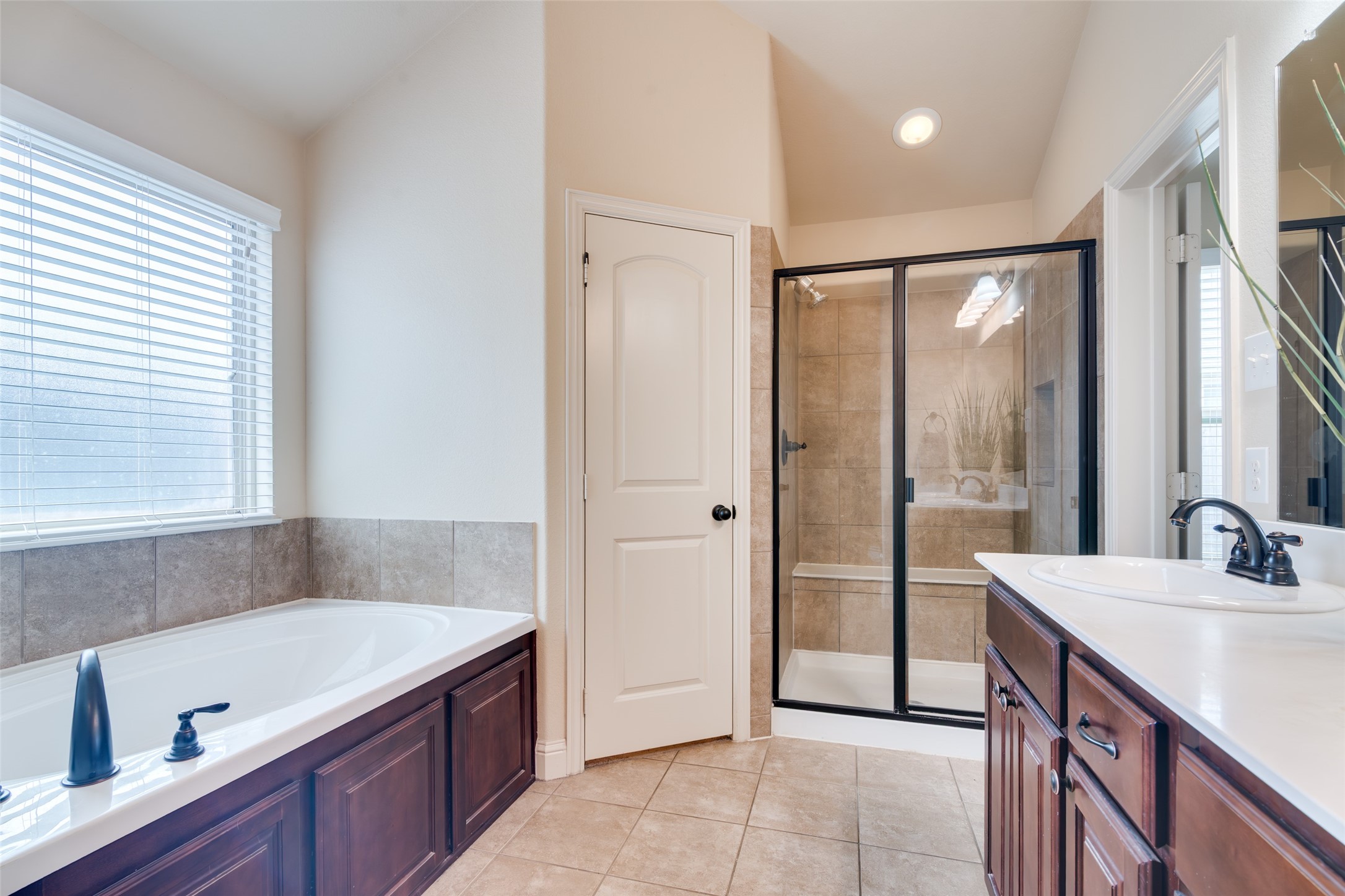 1417 Reiger Drive Greenville TX 75402