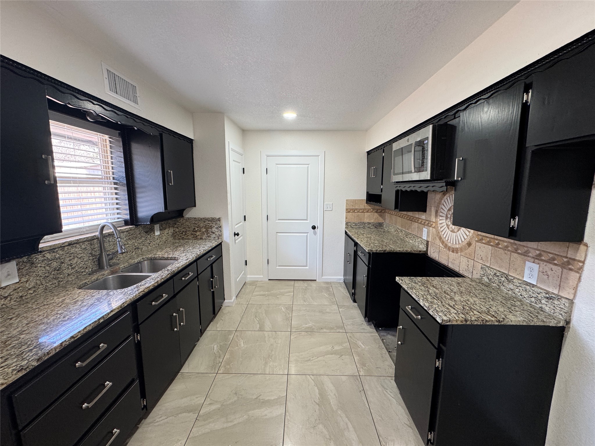 408 Steeple Ridge Road Everman TX 76140