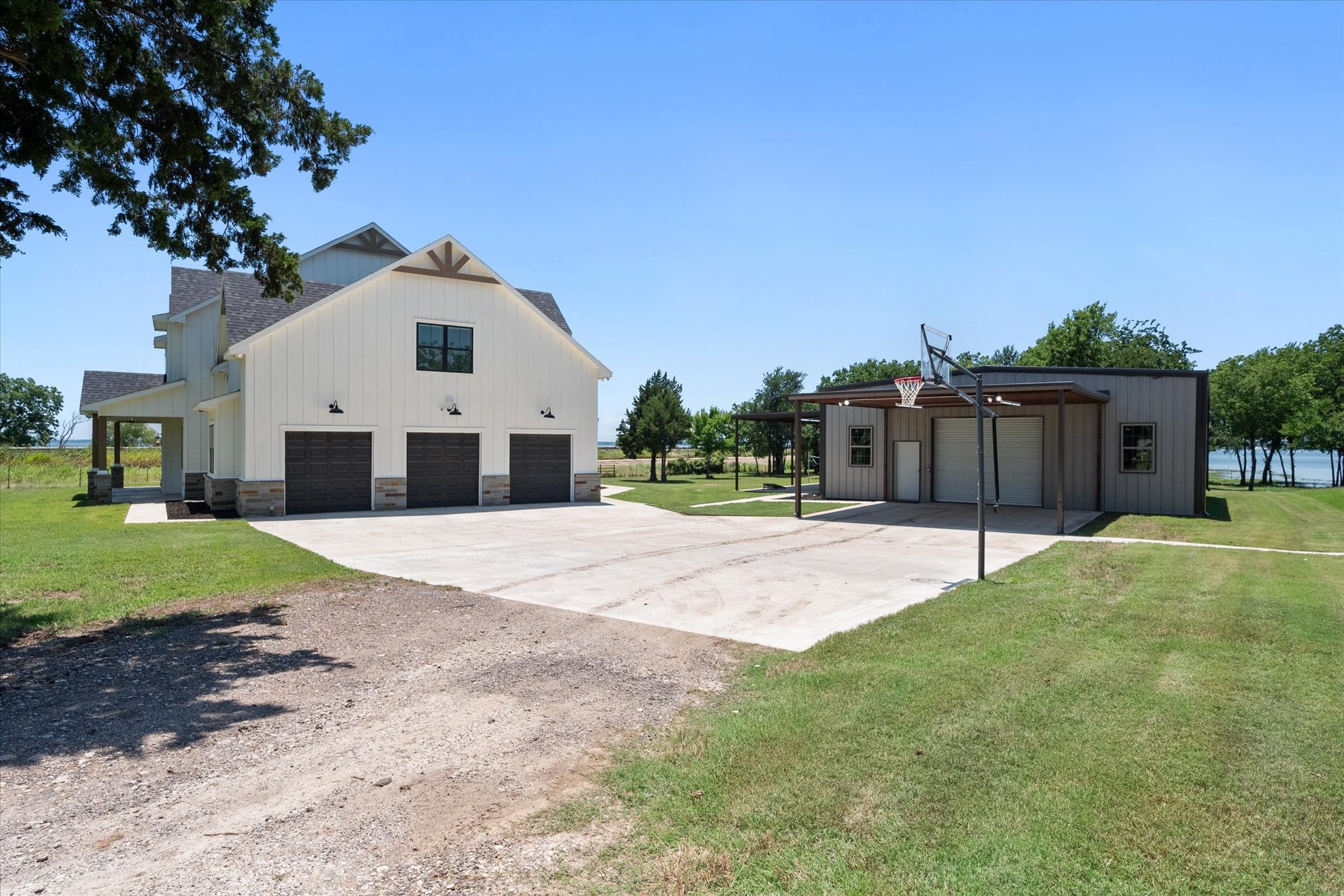 11077 S Us Highway 287 Kerens TX 75144