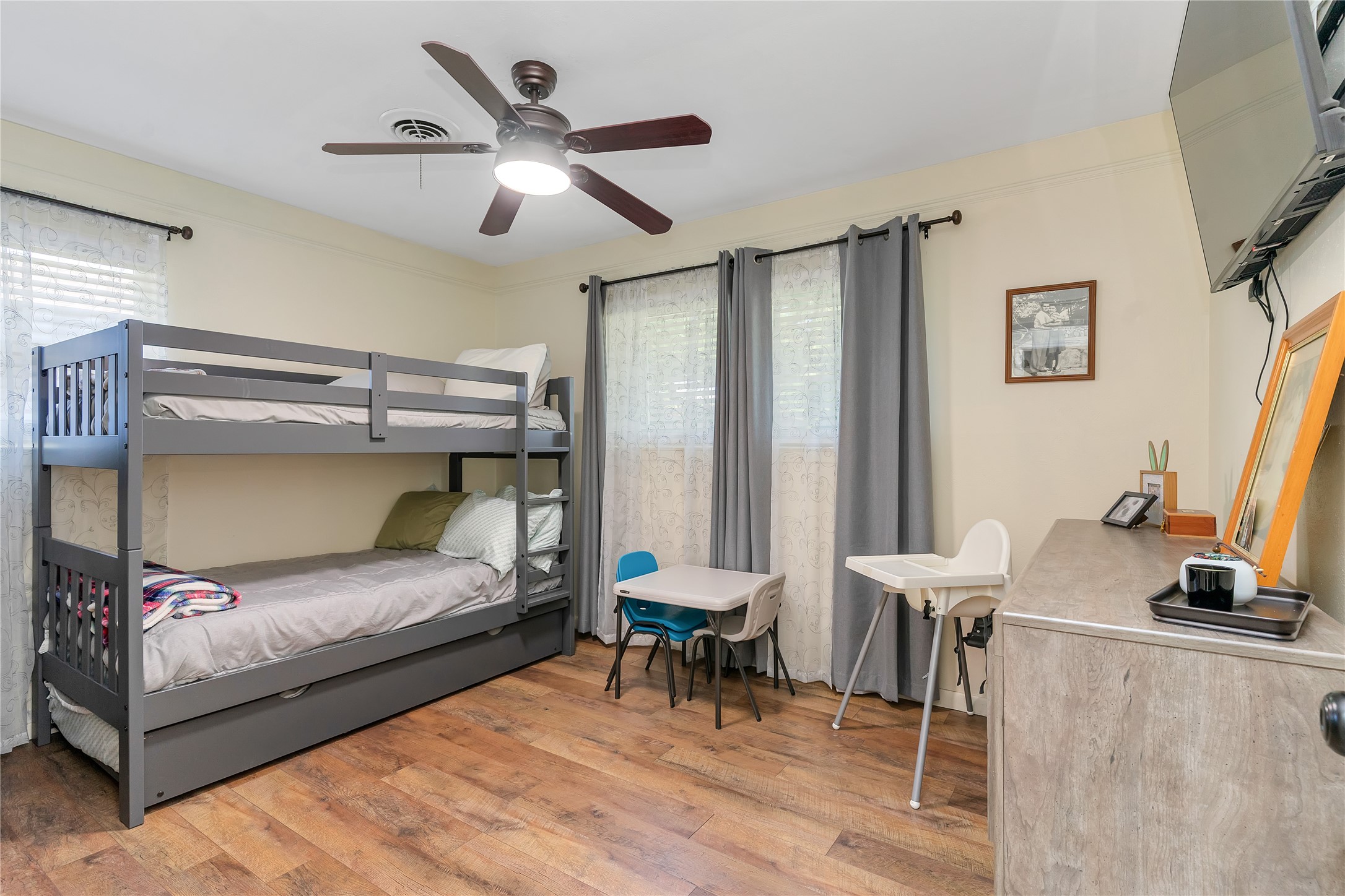 1328 Brookside Drive Hurst TX 76053