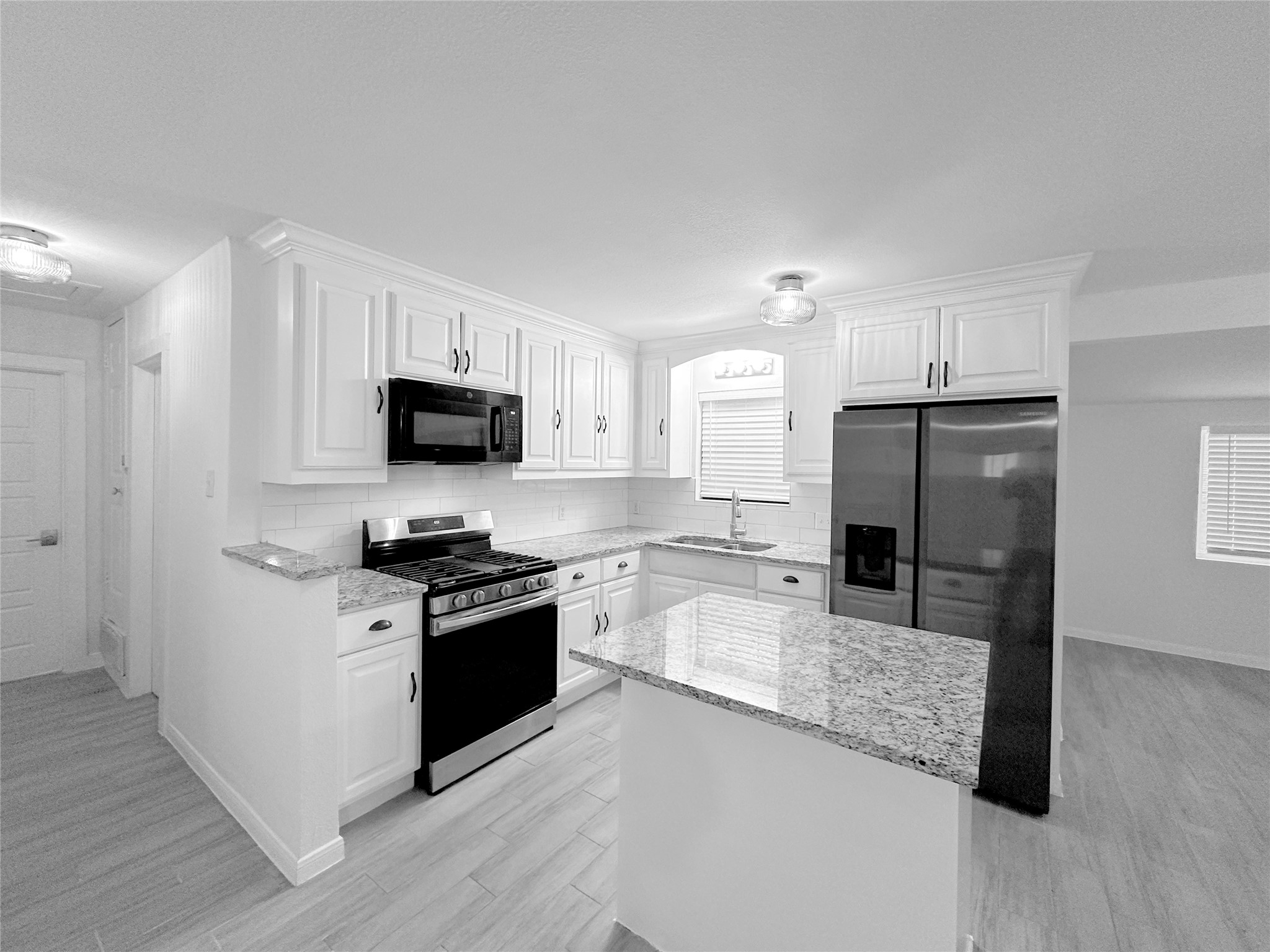 706 Carter Drive Arlington TX 76010