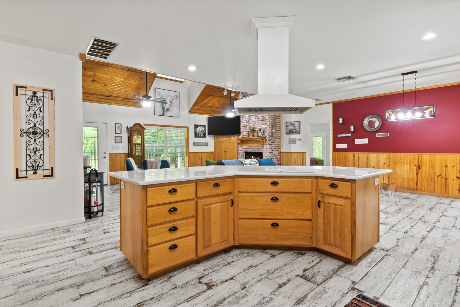 65 Cr 2835 Pittsburg TX 75686