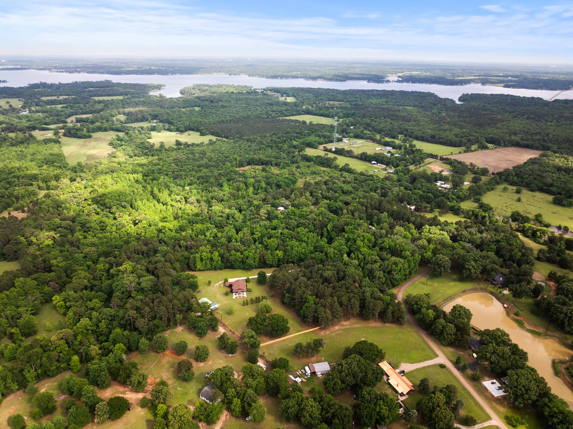 65 Cr 2835 Pittsburg TX 75686