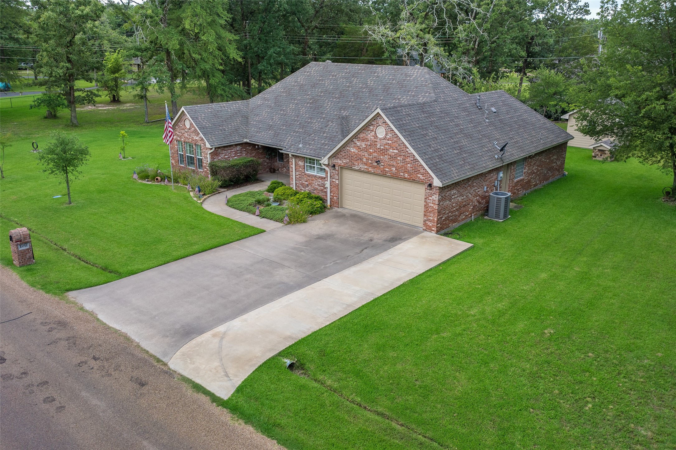 109 Castlewood Road Enchanted Oaks TX 75156