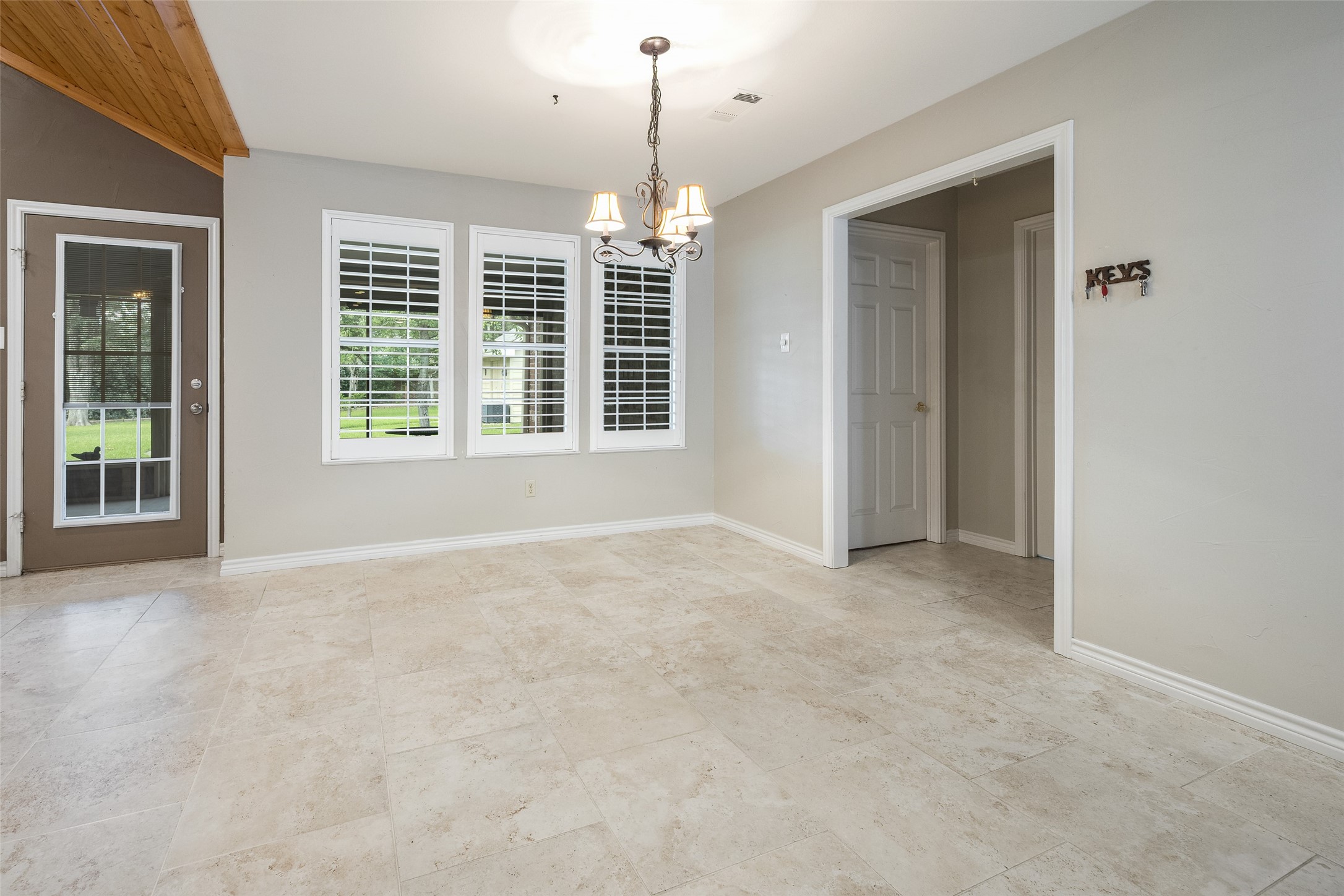 109 Castlewood Road Enchanted Oaks TX 75156