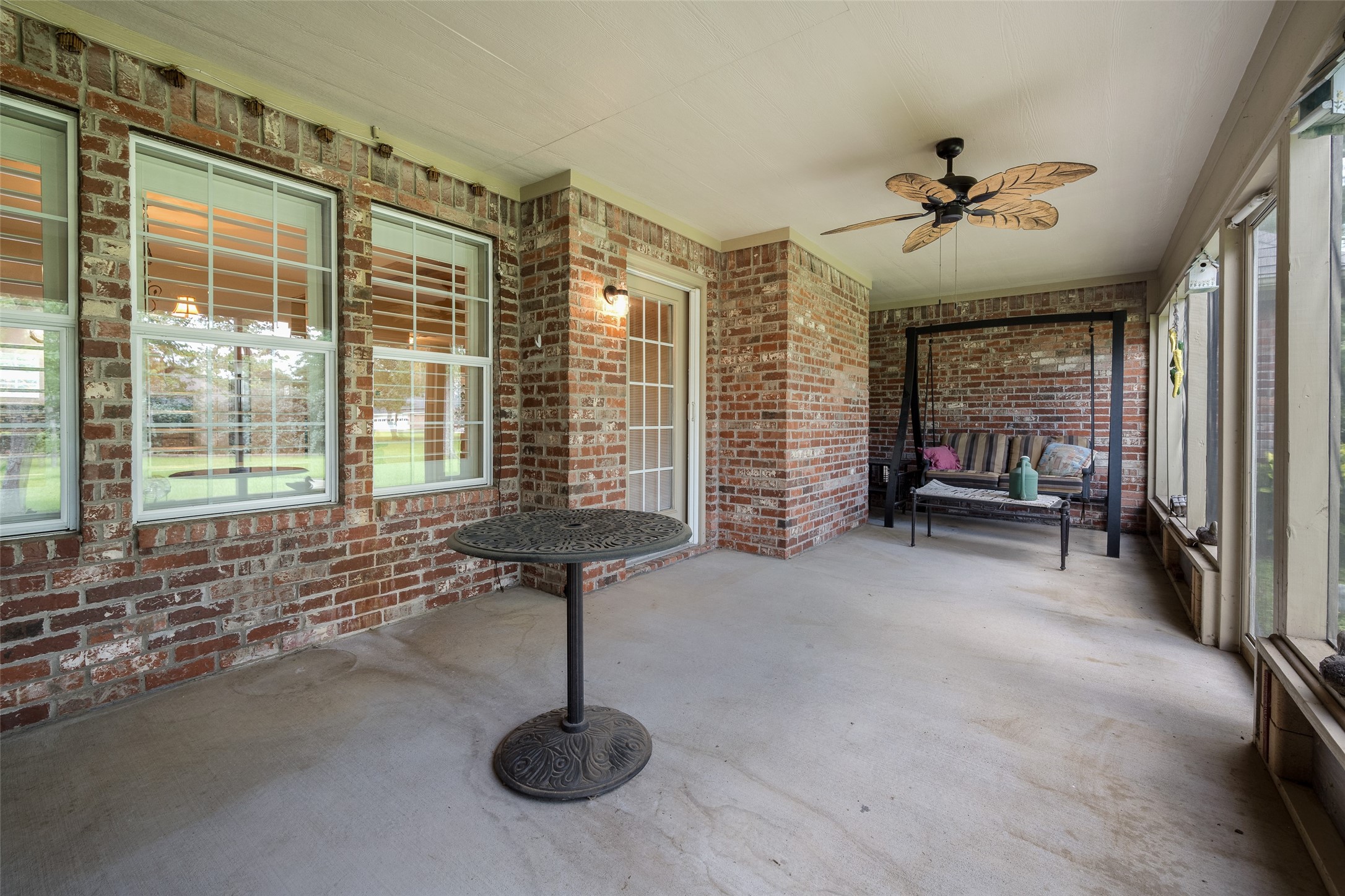 109 Castlewood Road Enchanted Oaks TX 75156