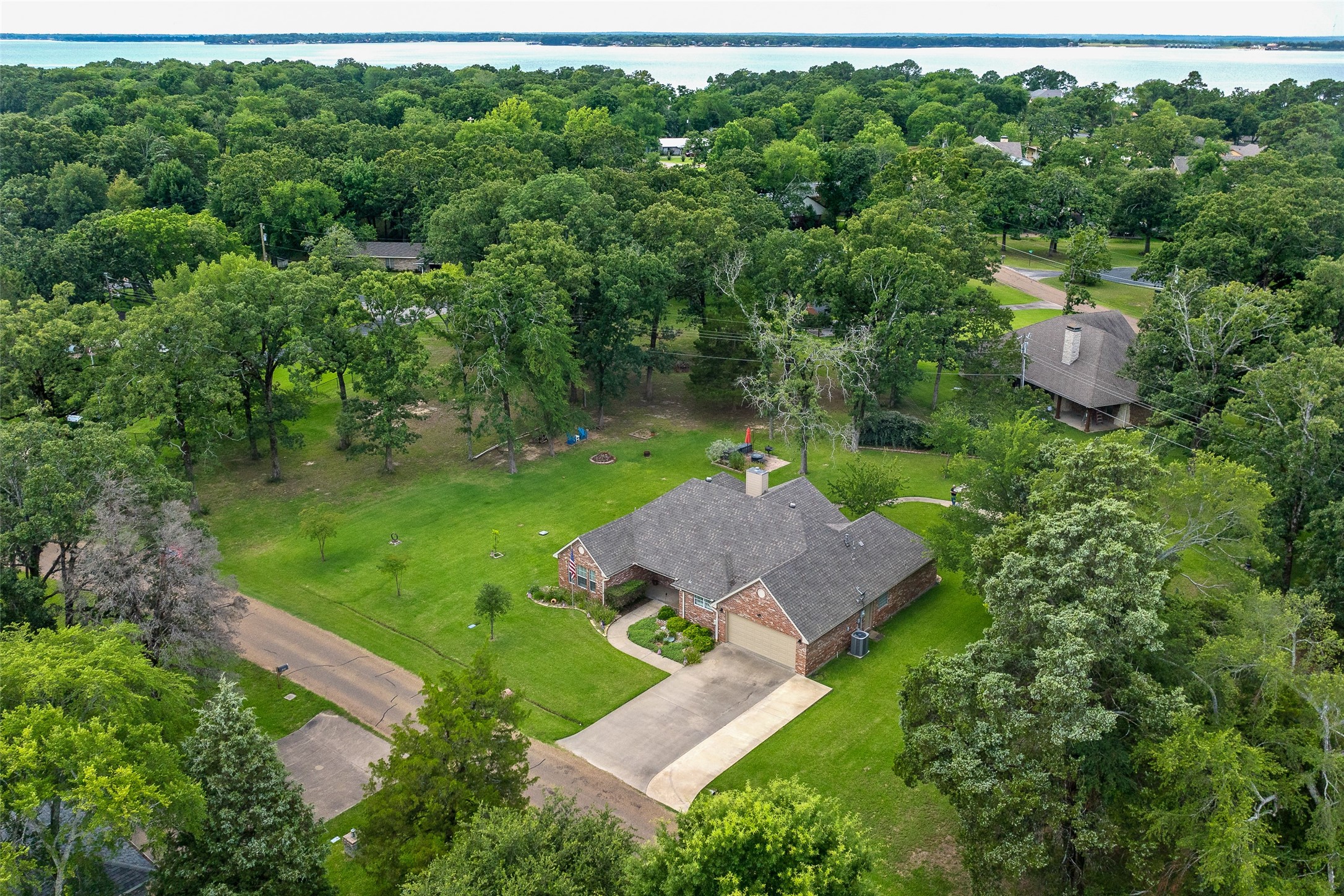 109 Castlewood Road Enchanted Oaks TX 75156