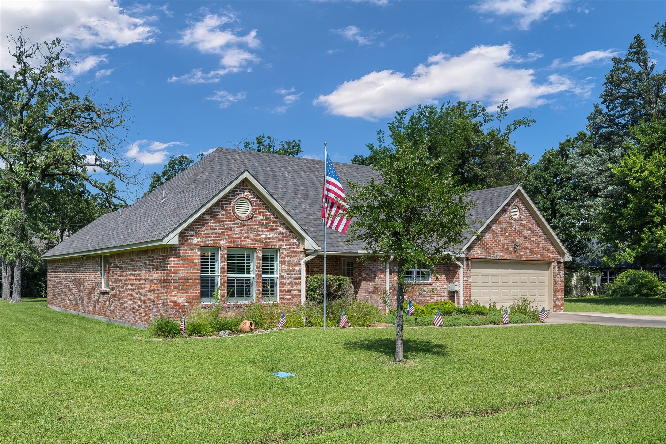 109 Castlewood Road Enchanted Oaks TX 75156