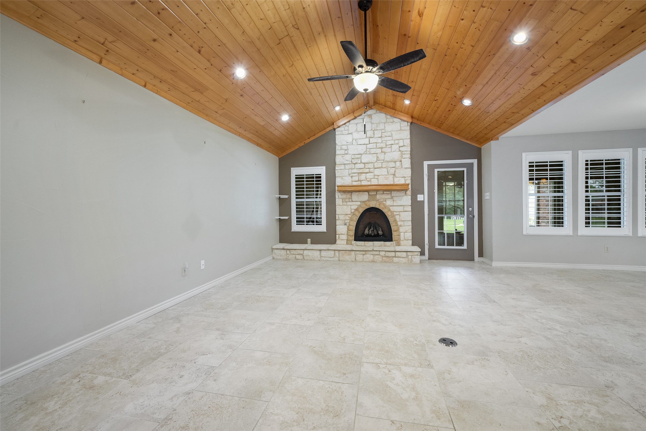 109 Castlewood Road Enchanted Oaks TX 75156