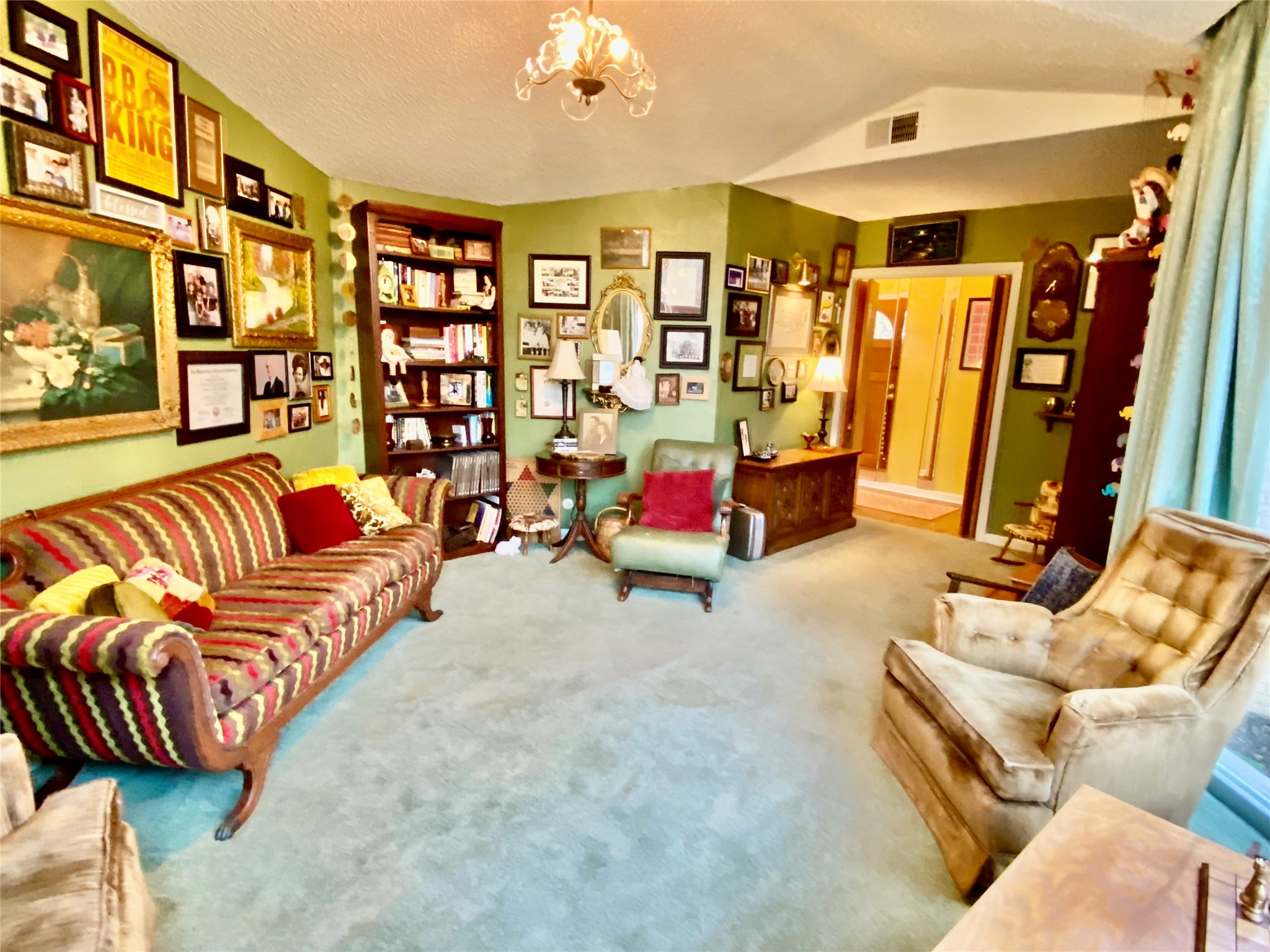 2013 Mill Creek Drive Arlington TX 76010