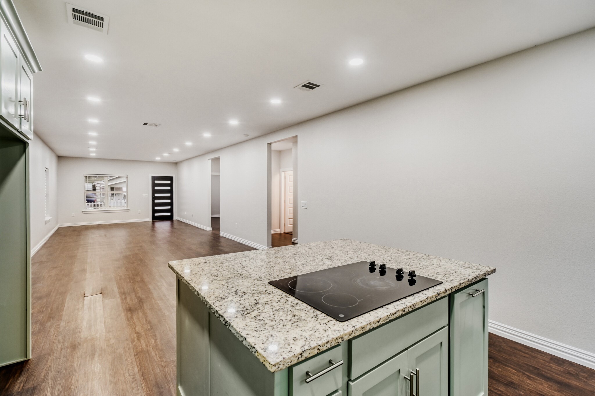713 S Willomet Avenue Dallas TX 75208