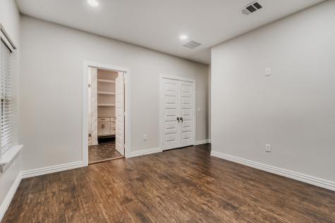713 S Willomet Avenue Dallas TX 75208