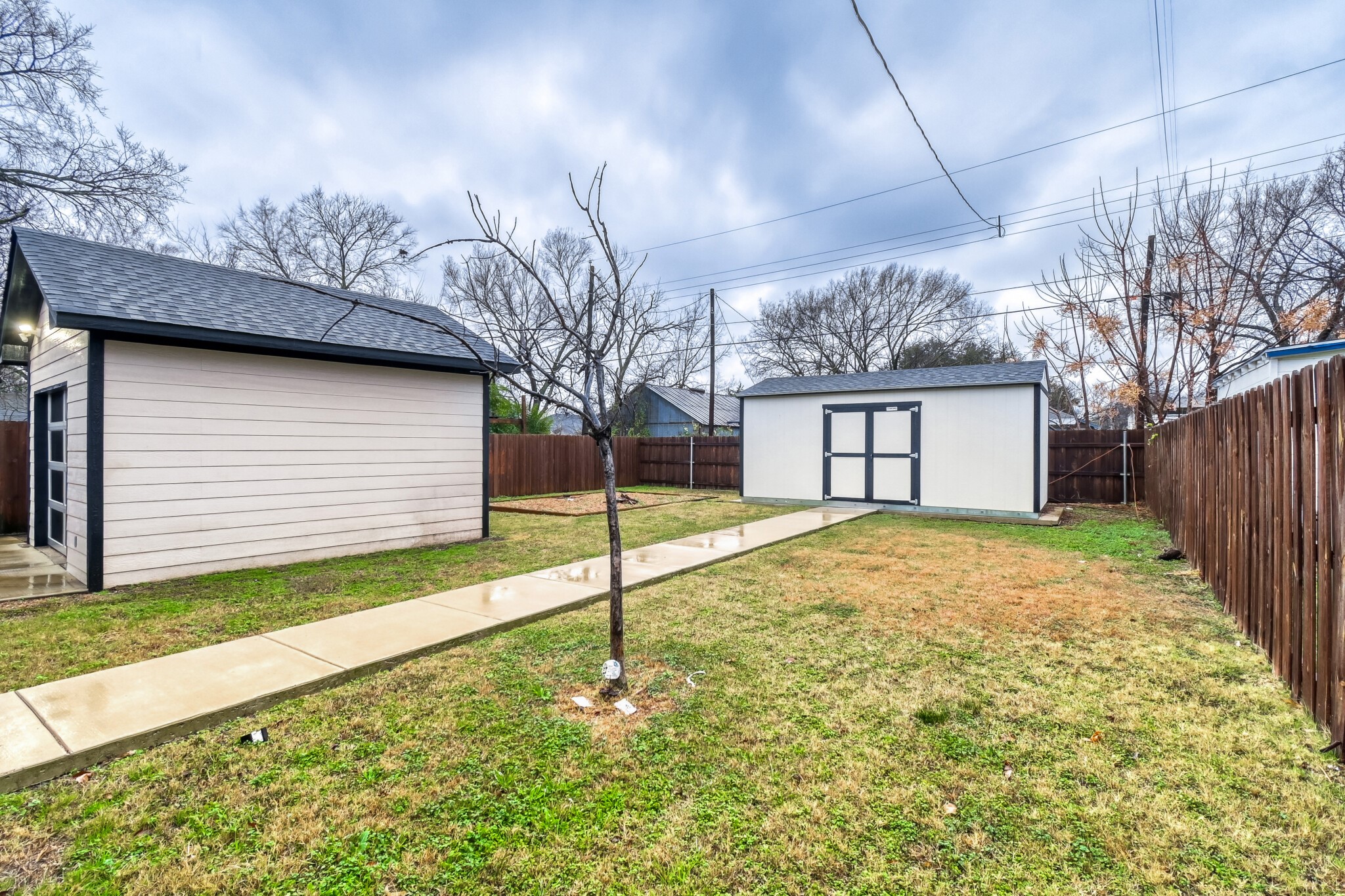 713 S Willomet Avenue Dallas TX 75208
