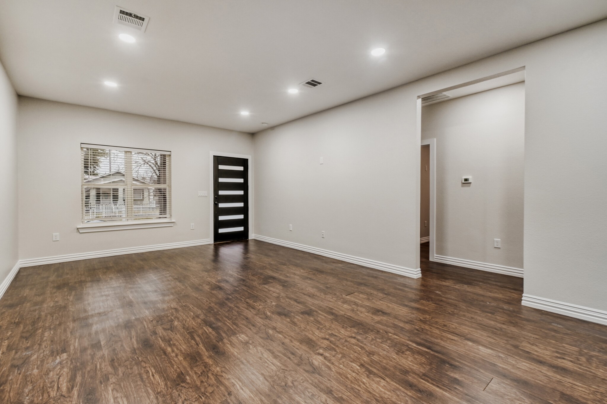 713 S Willomet Avenue Dallas TX 75208