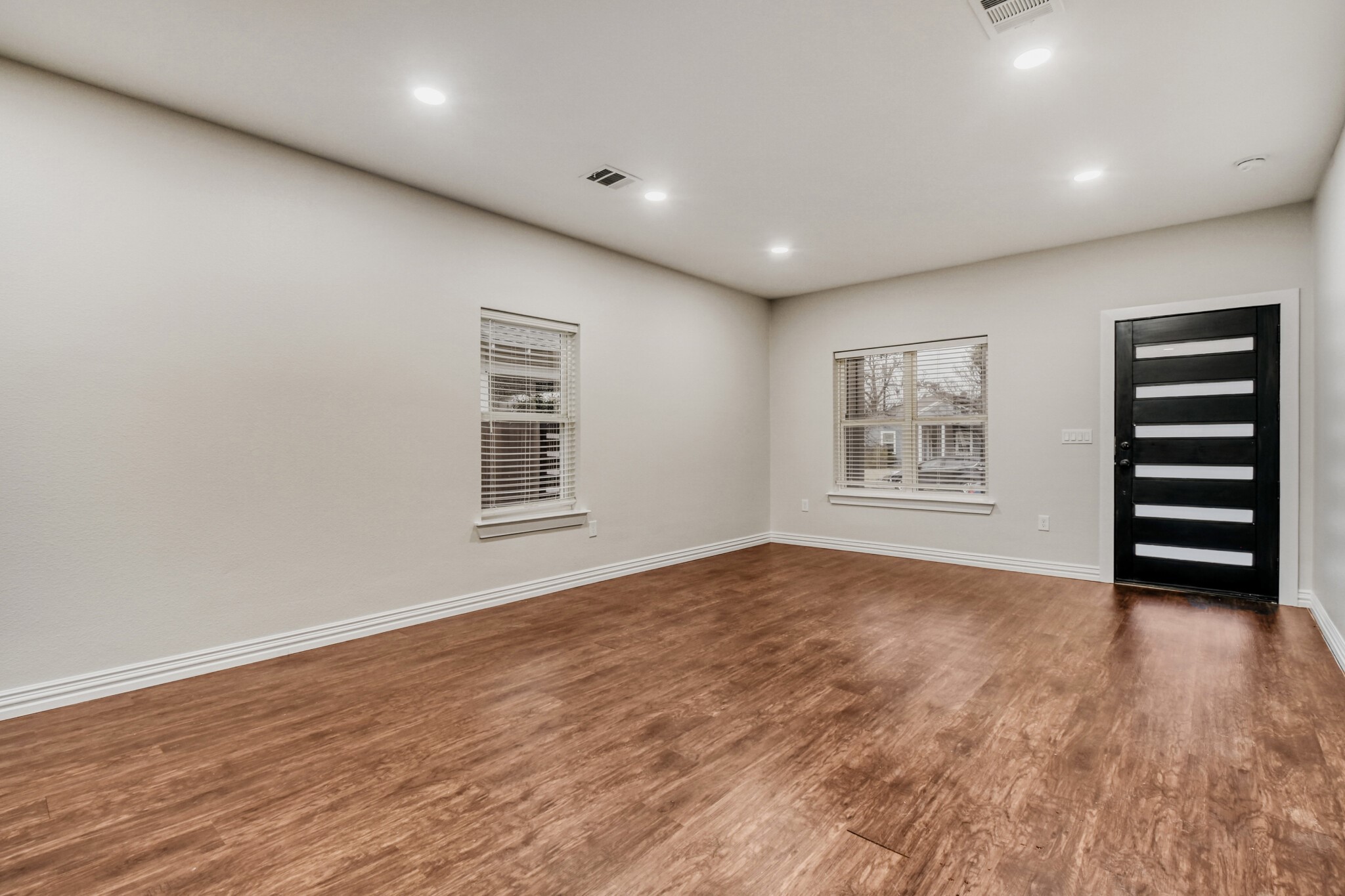 713 S Willomet Avenue Dallas TX 75208