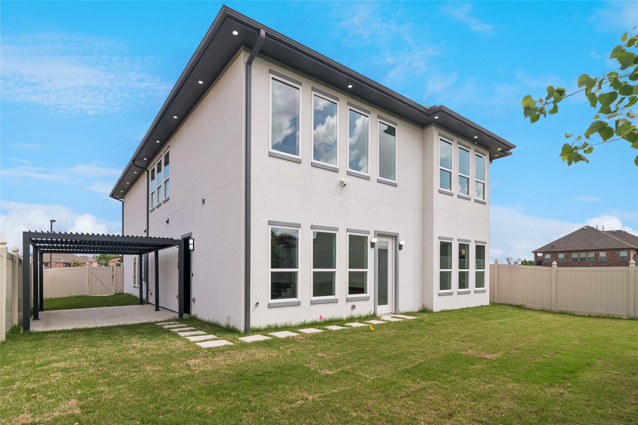1743 Jabir Street Irving TX 75061