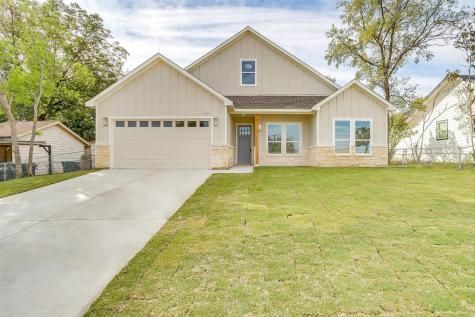 1341 W Beddell Street Fort Worth TX 76115