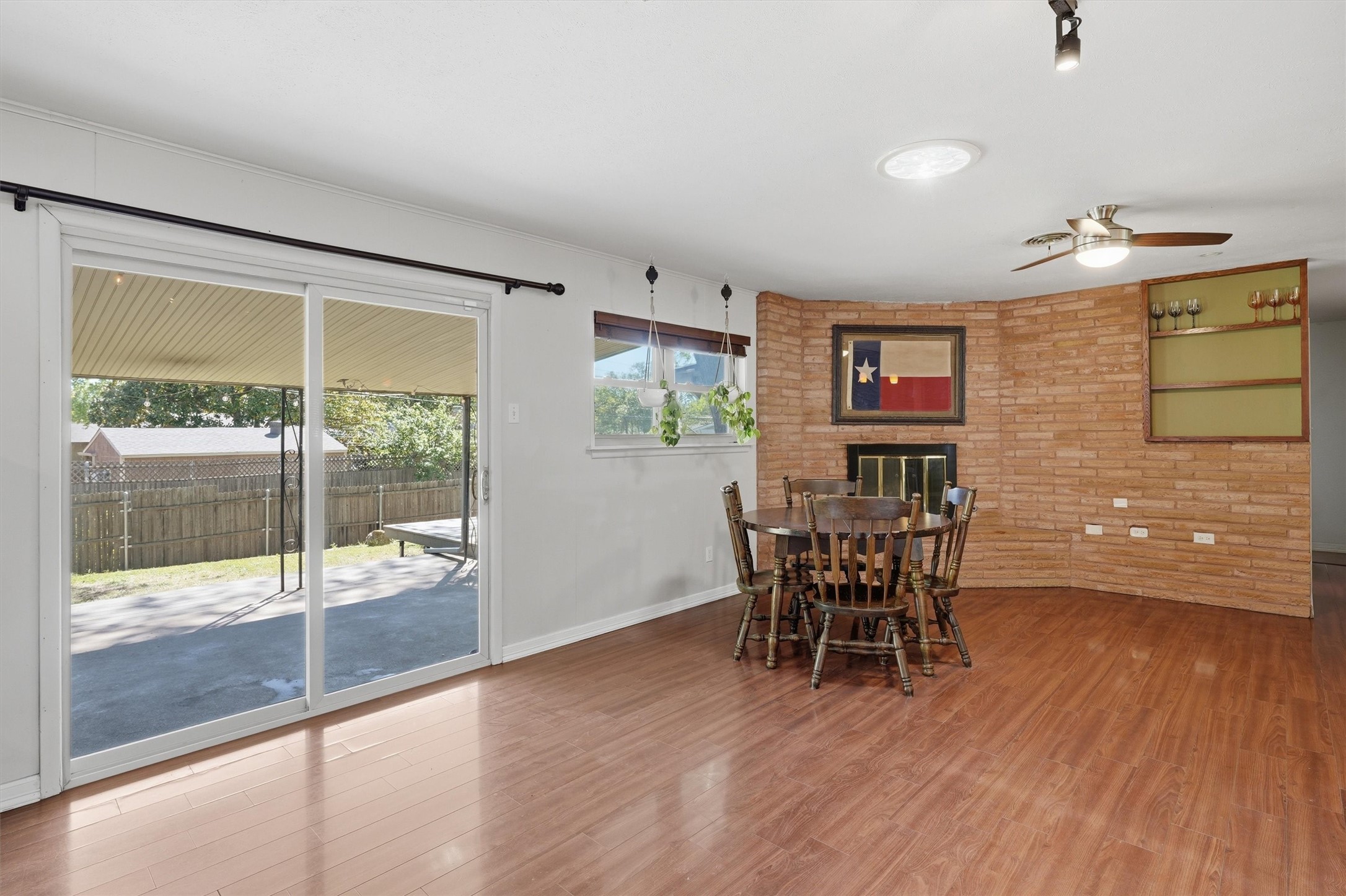 4105 Springbranch Drive Benbrook TX 76116
