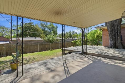 4105 Springbranch Drive Benbrook TX 76116