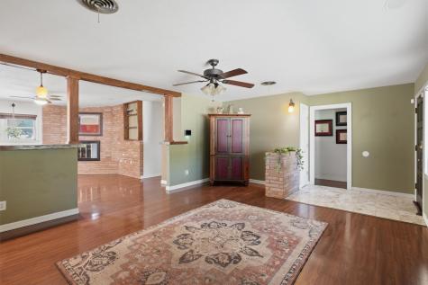 4105 Springbranch Drive Benbrook TX 76116