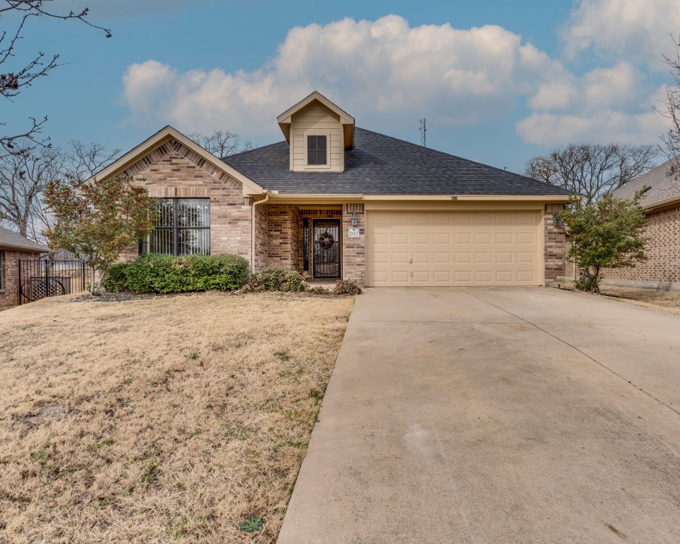 2912 Greenway Drive Burleson TX 76028