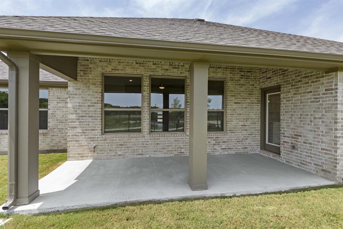 801 Trinity Street Van Alstyne TX 75495