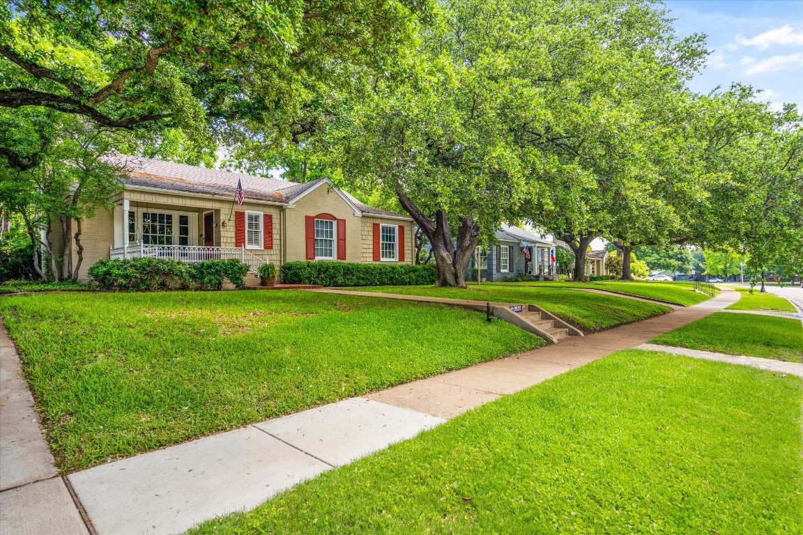 3520 Dorothy Lane N Fort Worth TX 76107