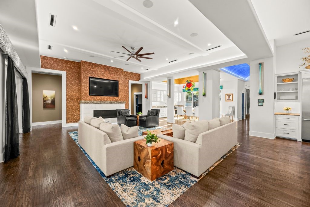 14636 Southern Pines Drive Farmers Branch TX 75234