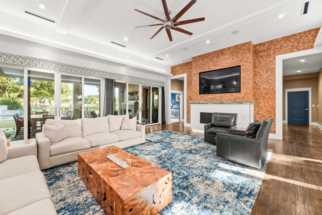 14636 Southern Pines Drive Farmers Branch TX 75234