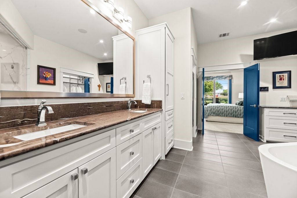 14636 Southern Pines Drive Farmers Branch TX 75234