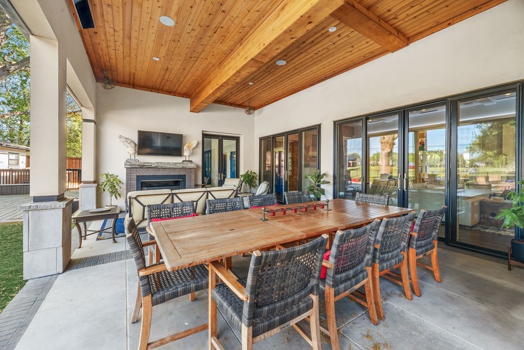 14636 Southern Pines Drive Farmers Branch TX 75234