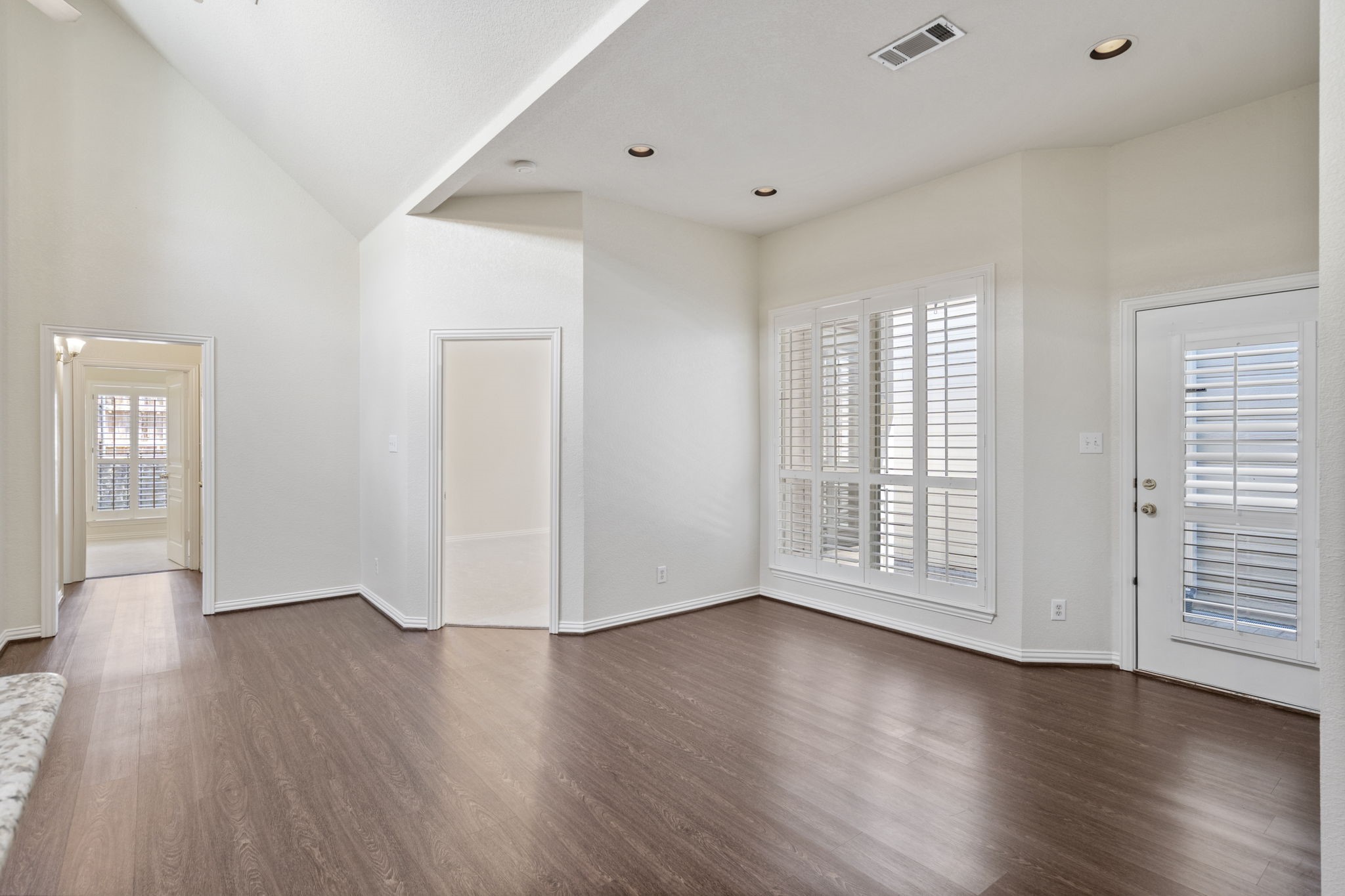 8719 Coppertowne Lane Dallas TX 75243