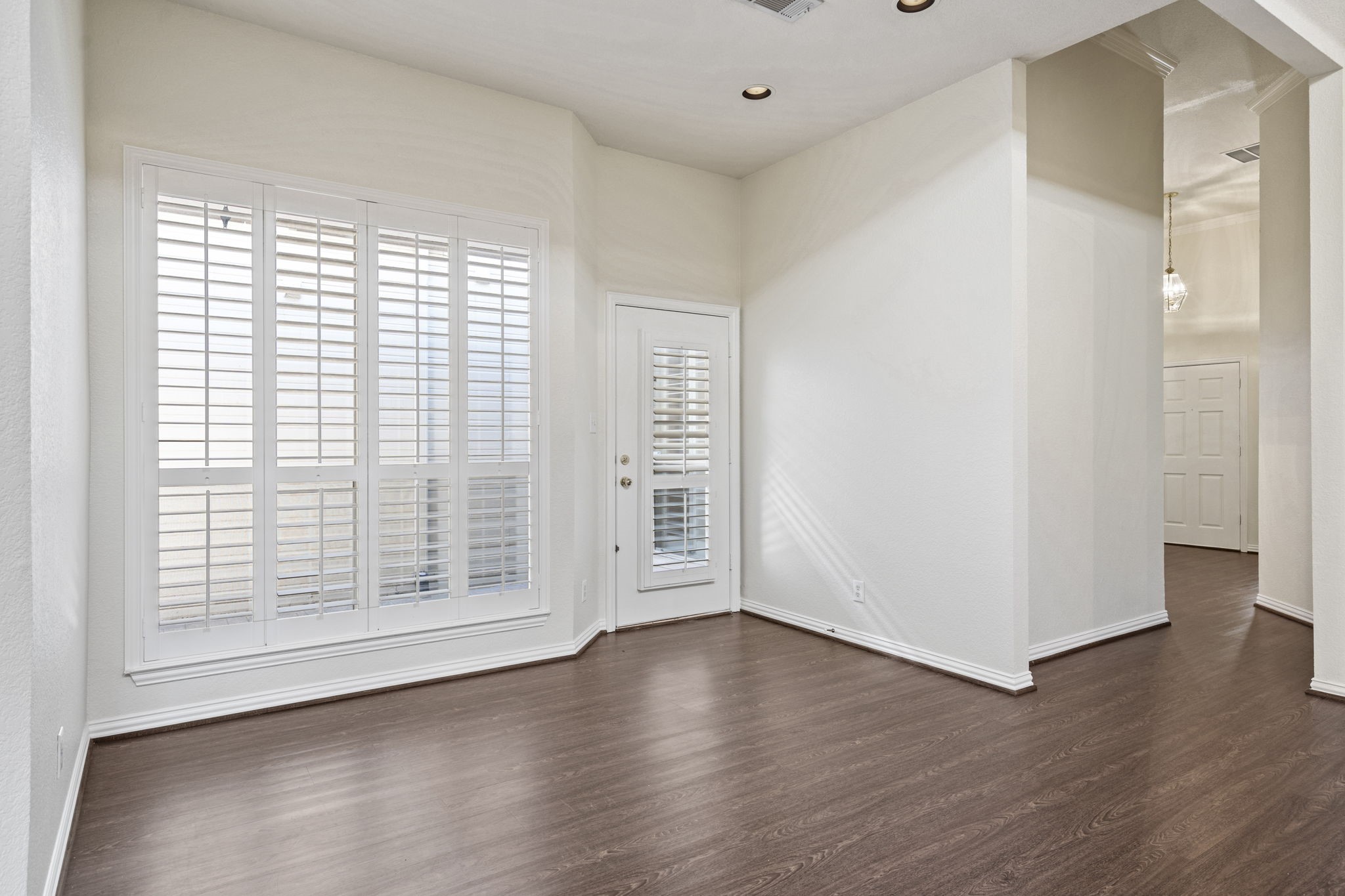 8719 Coppertowne Lane Dallas TX 75243
