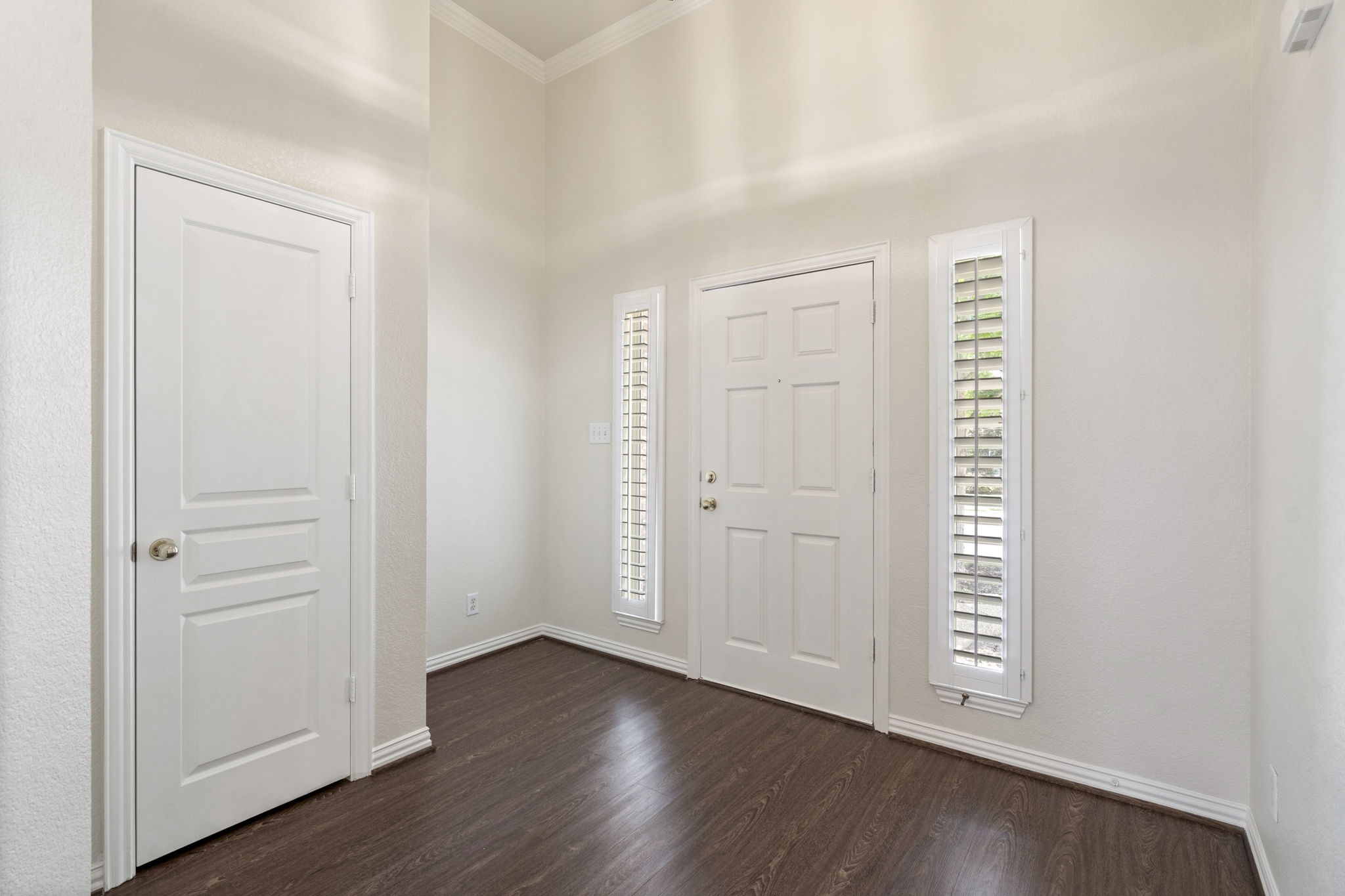8719 Coppertowne Lane Dallas TX 75243
