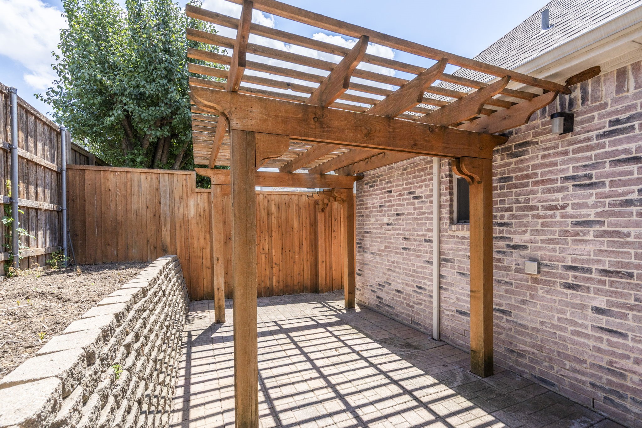 8719 Coppertowne Lane Dallas TX 75243
