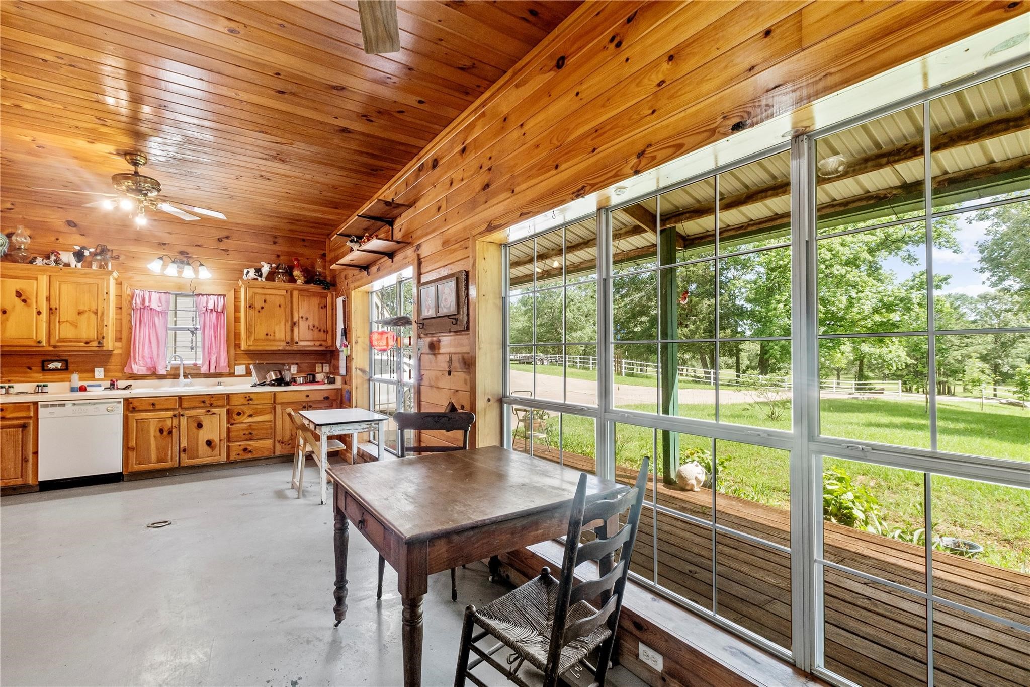 1036 Pr 8905 Canton TX 75103
