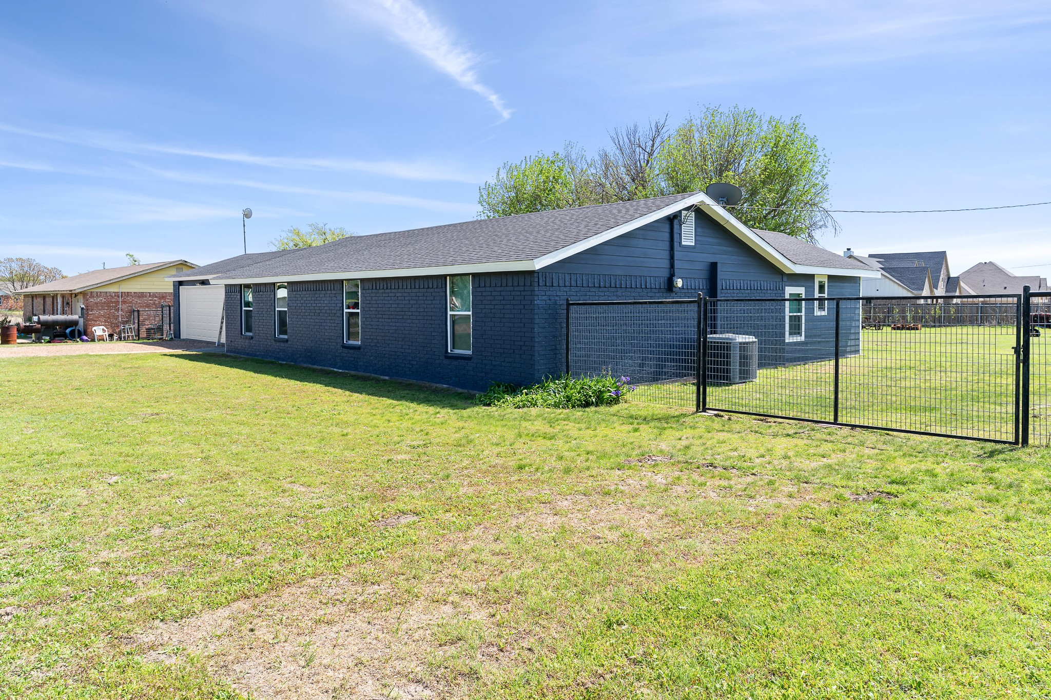 108 Paige Street Weatherford TX 76088