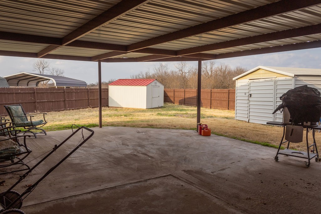 112 Tumbleweed Court Henrietta TX 76365