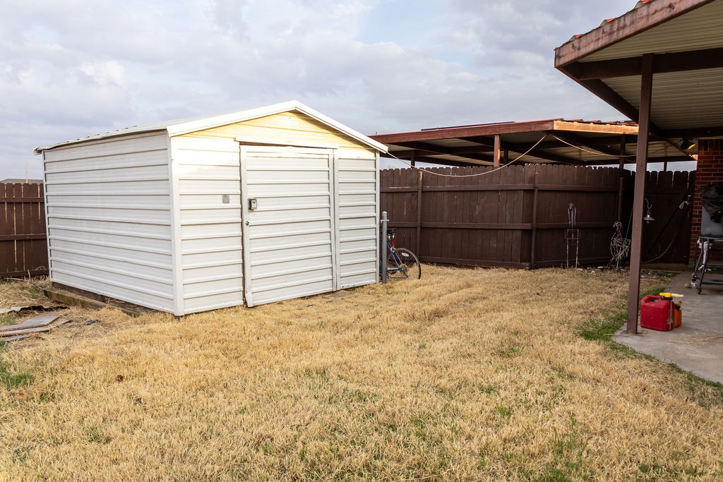 112 Tumbleweed Court Henrietta TX 76365