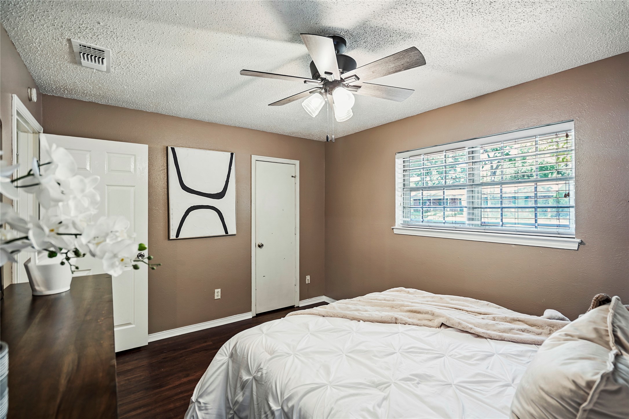 1203 Springbrook Circle Desoto TX 75115