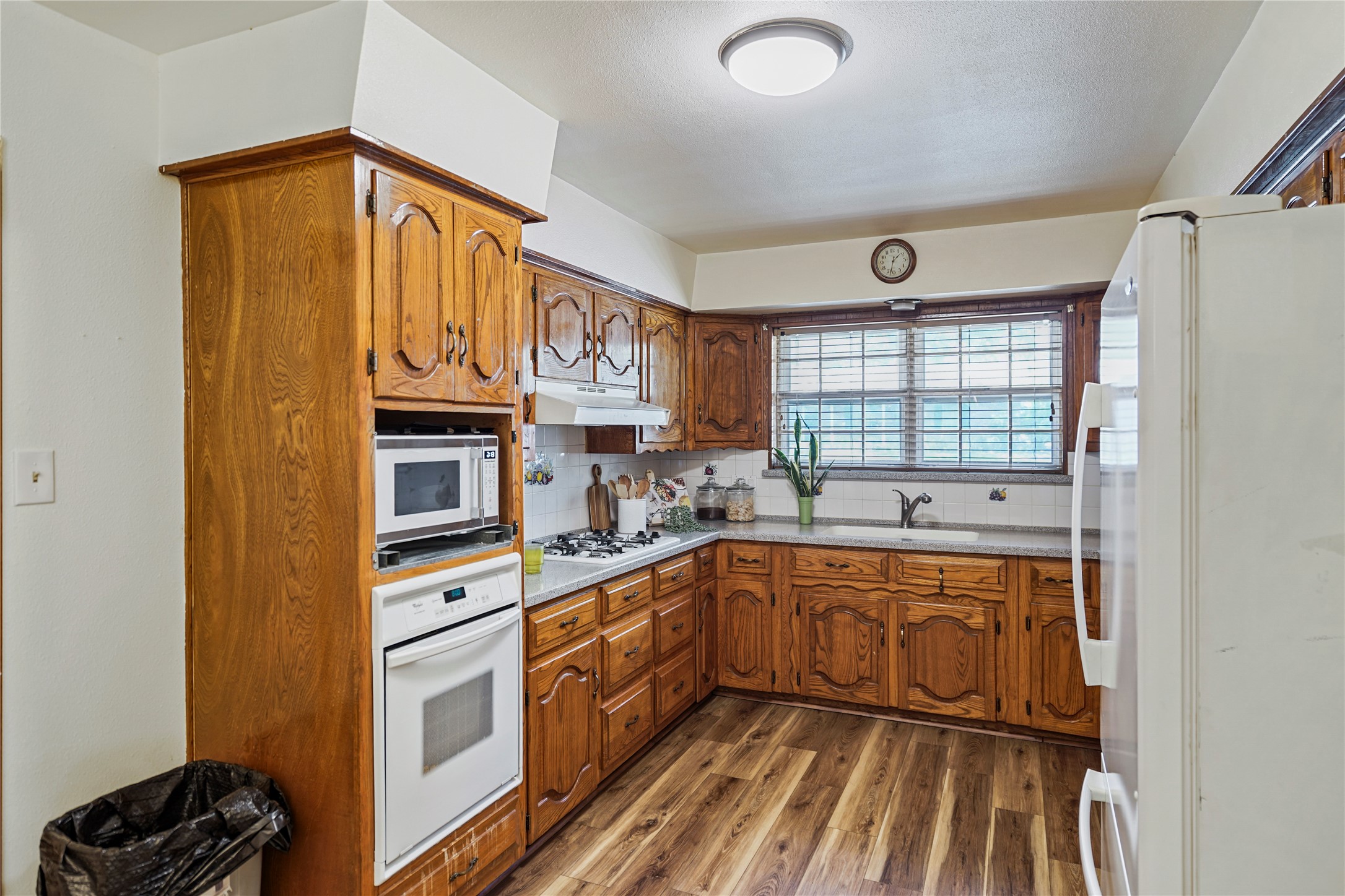 1203 Springbrook Circle Desoto TX 75115