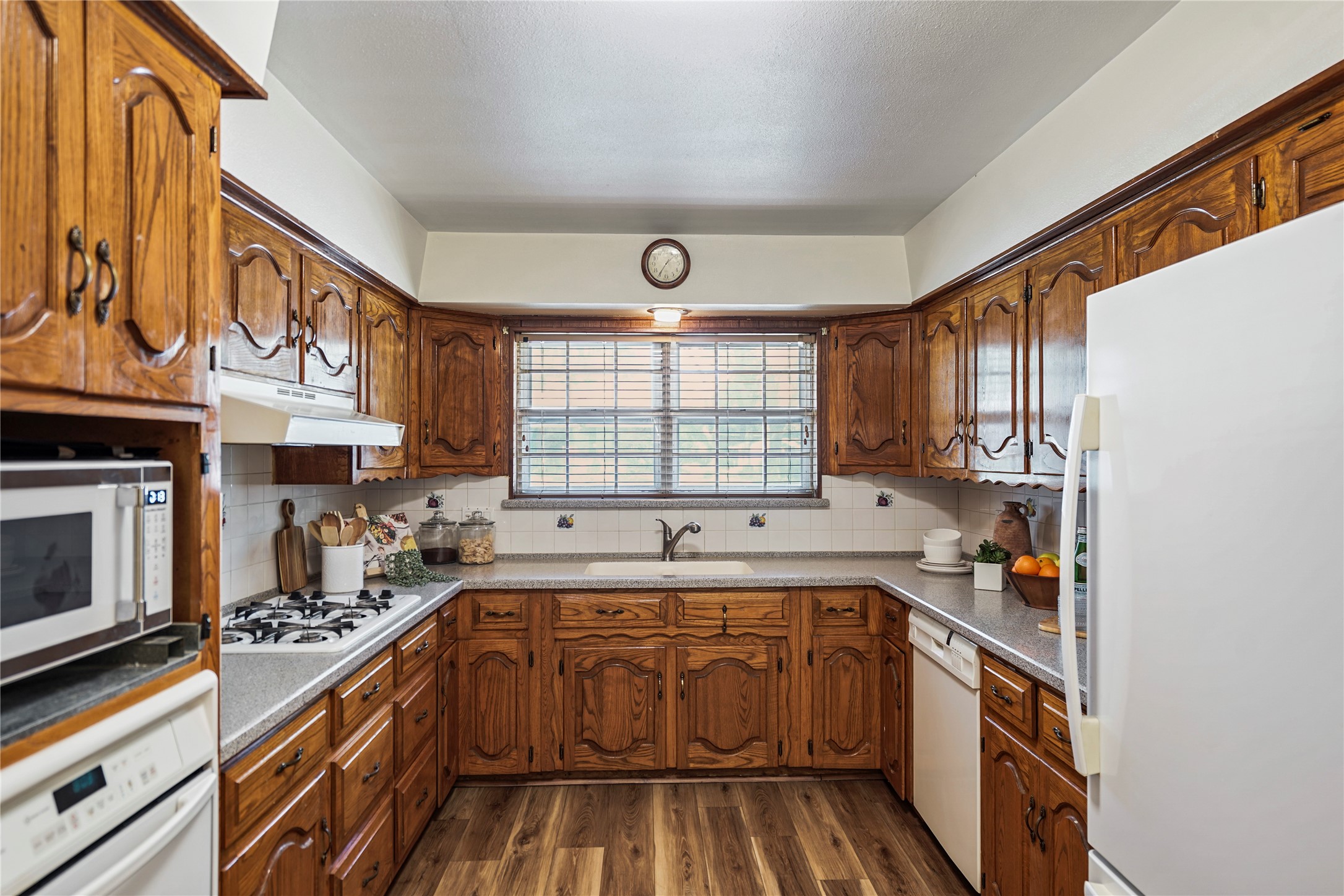 1203 Springbrook Circle Desoto TX 75115