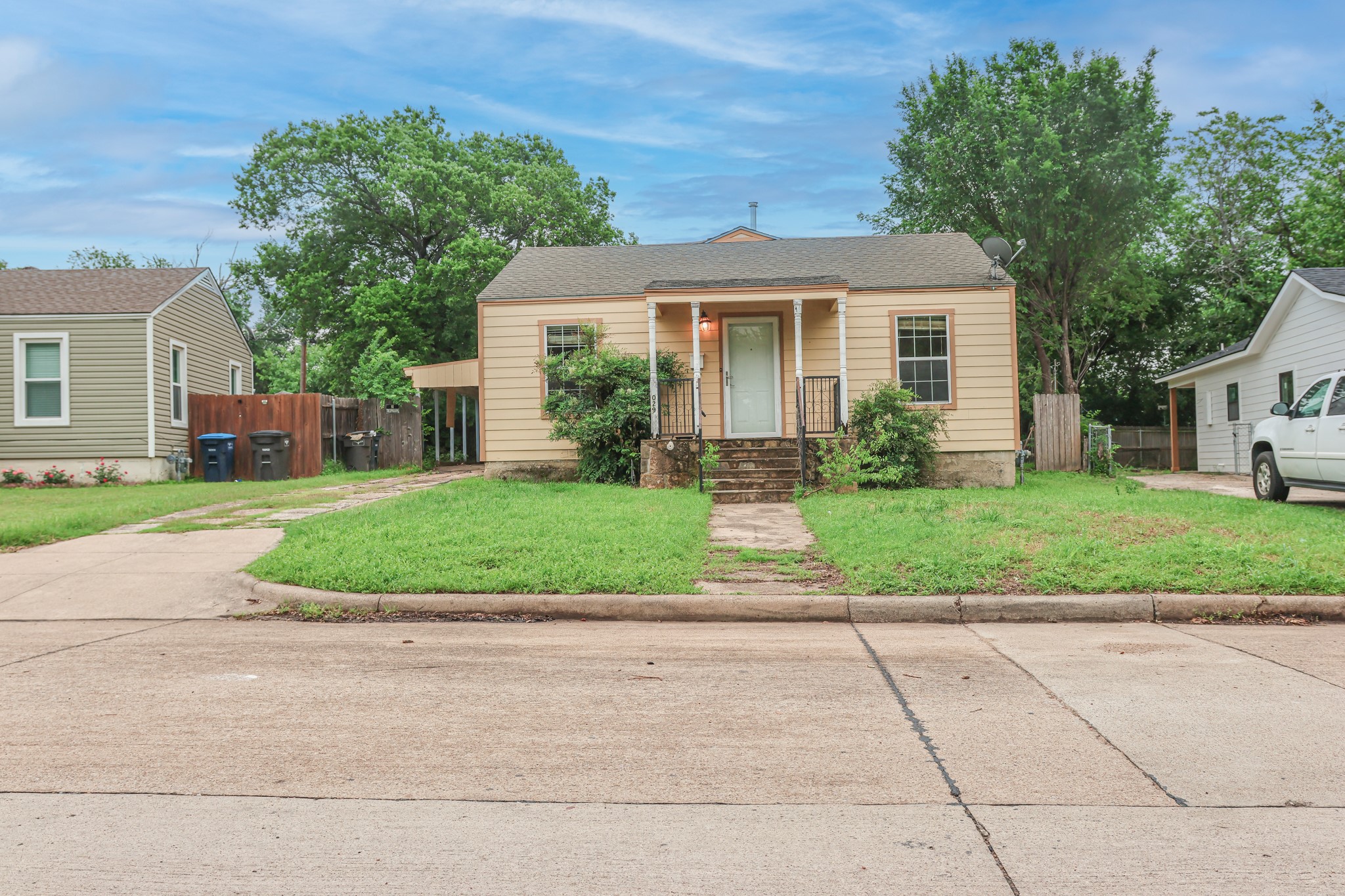 5029 Royal Drive Fort Worth TX 76116