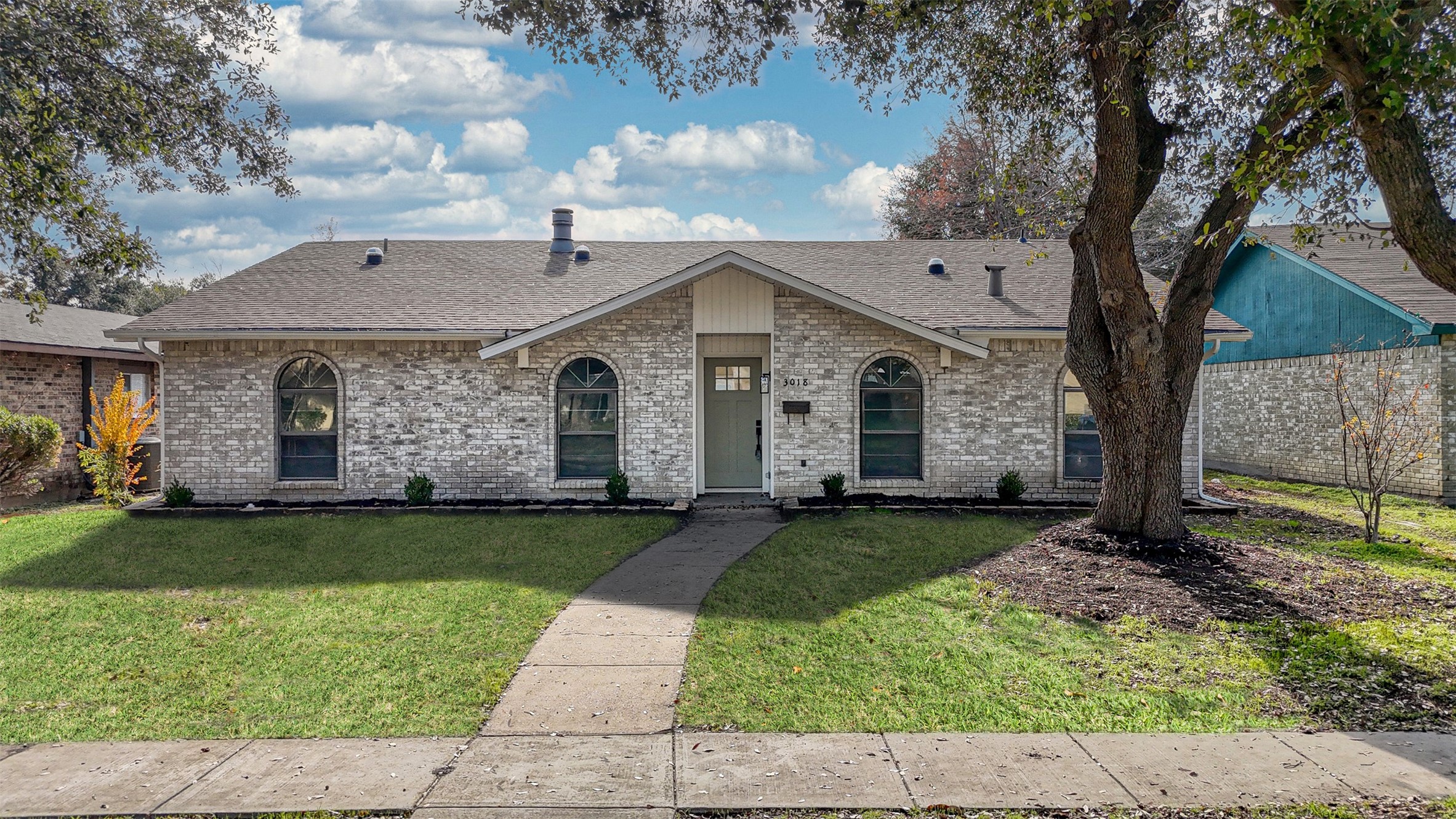 3018 Teakwood Drive Garland TX 75044