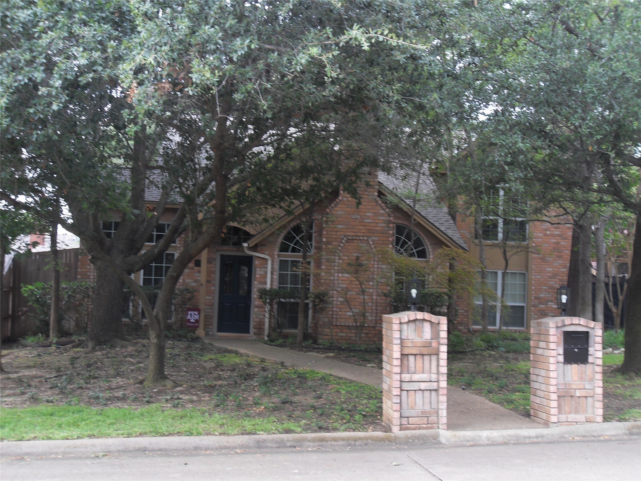 709 Reese Lane Hurst TX 76054