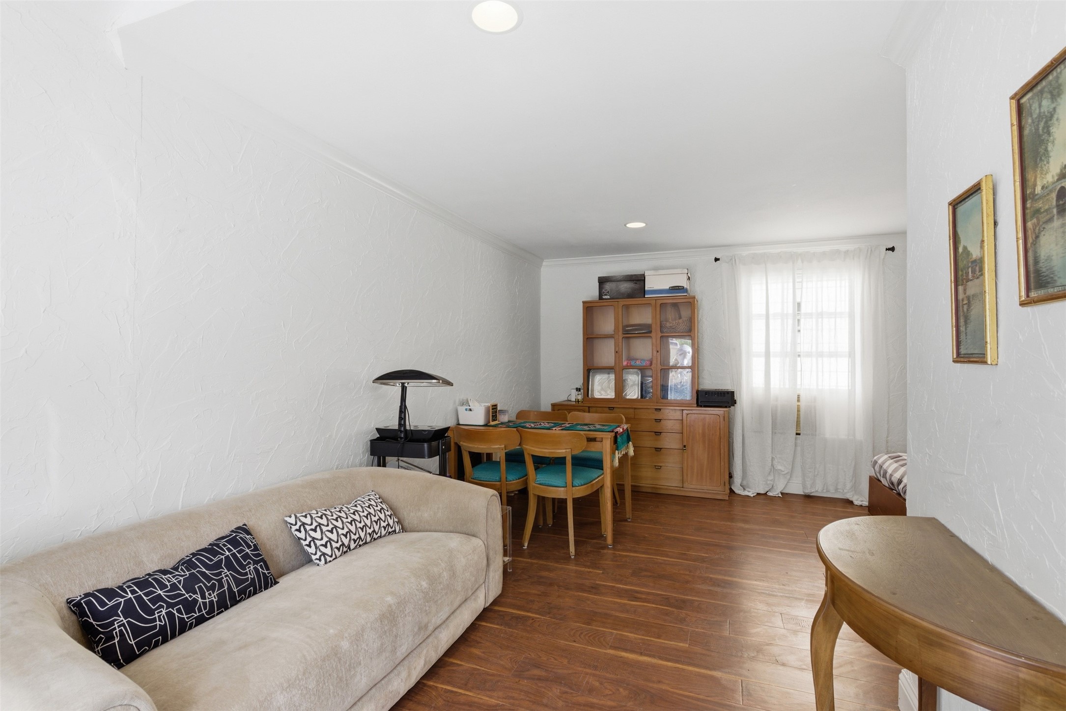 117 W Avenue E Garland TX 75040