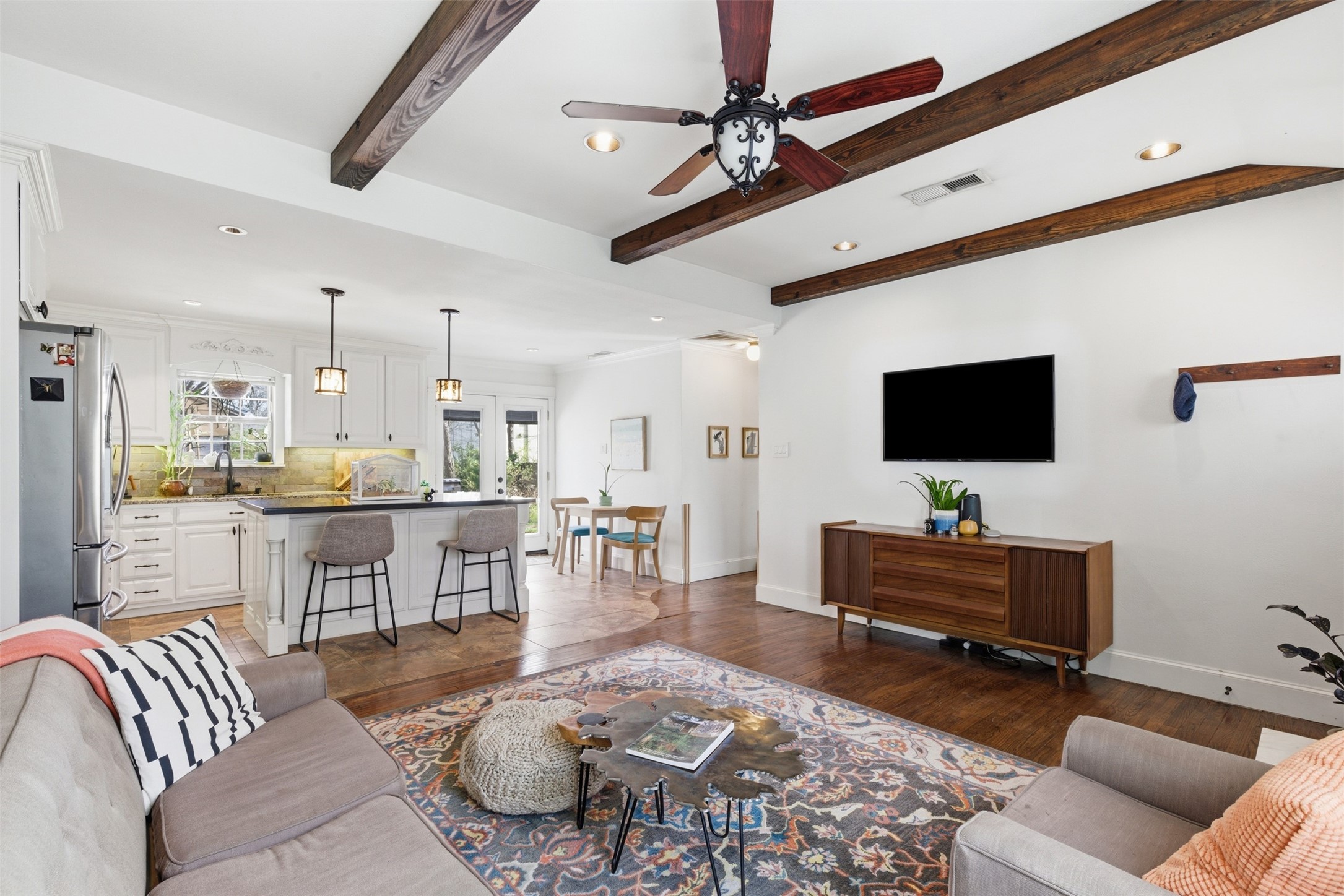 117 W Avenue E Garland TX 75040