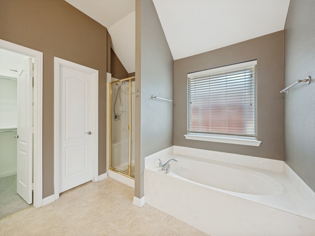931 Park Forest Drive Hurst TX 76053