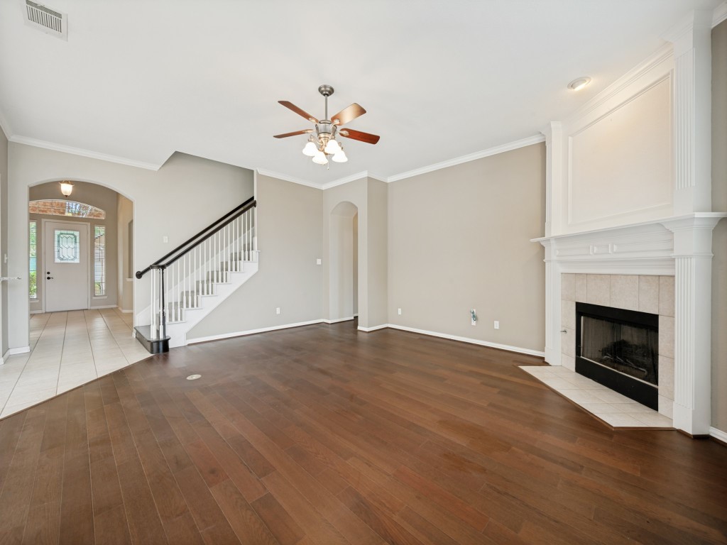931 Park Forest Drive Hurst TX 76053